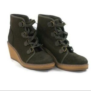 NWOT - Merona Lace up wedge booties
